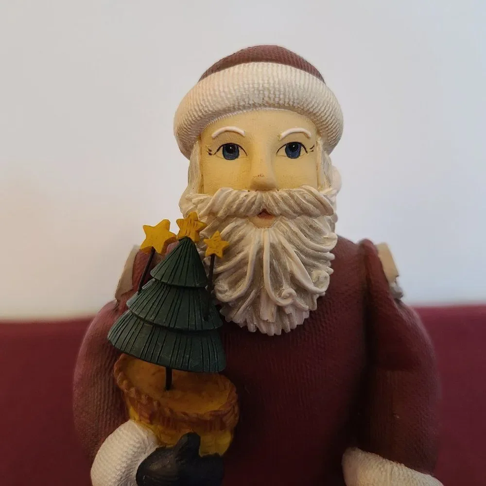 Demdaco Americana Father Christmas Santa On Wagon With Bunny and Tree XMas Decor